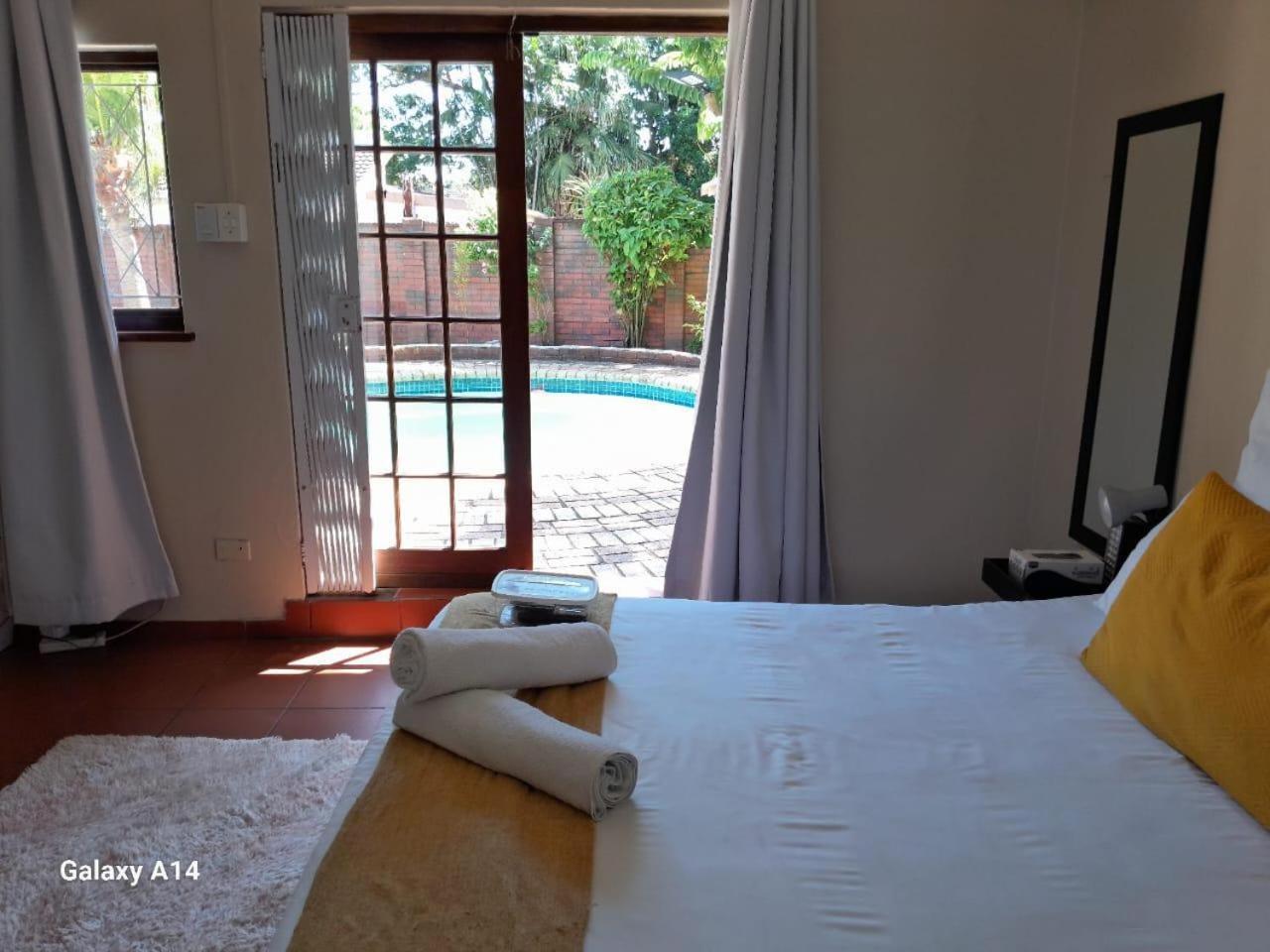 Bed and Breakfast Nqabanqaba Richards Bay Habitación foto
